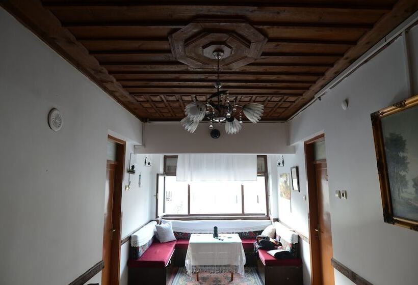 فندق Hüseyin Bey Konağı