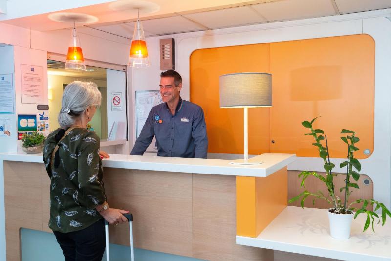 בית מלון כפרי Ibis Budget Macon Sud