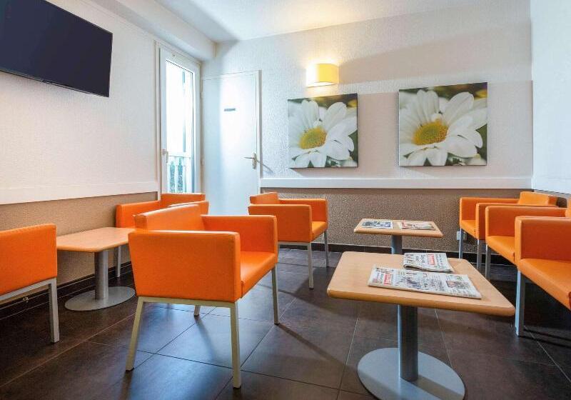 בית מלון כפרי Ibis Budget Macon Sud