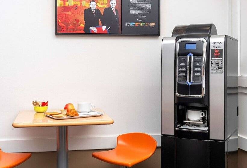 בית מלון כפרי Ibis Budget Macon Sud