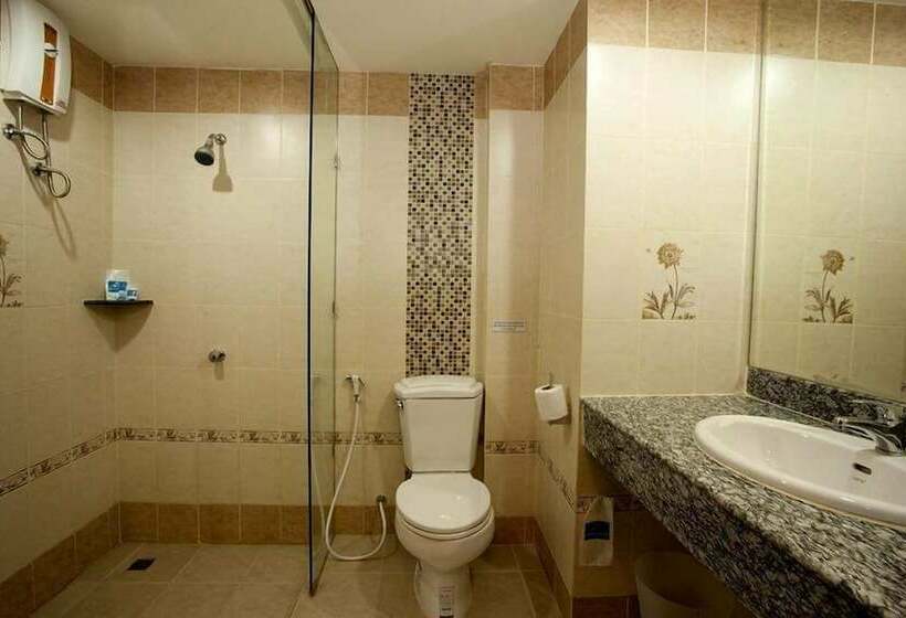 هتل J & Y Lodge