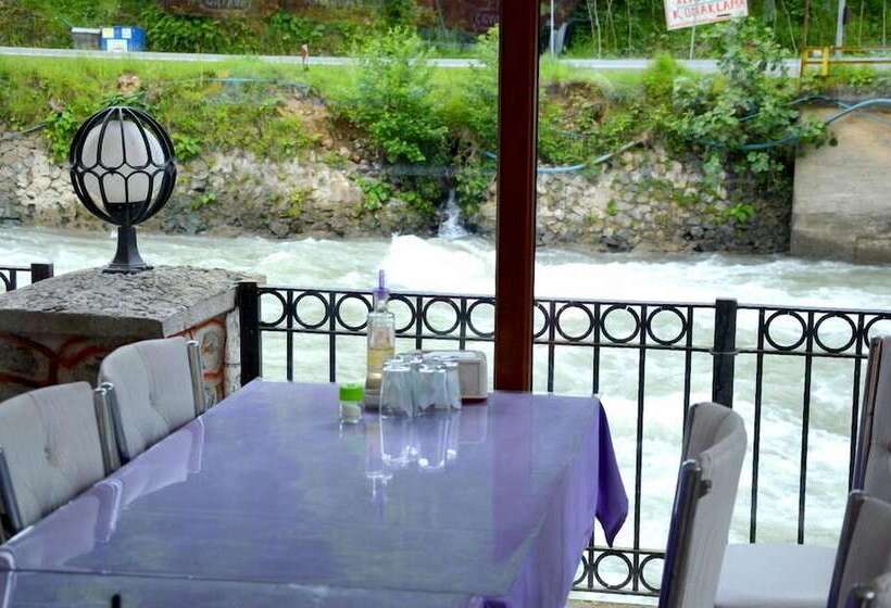 בית מלון כפרי Kaptan Alabalik Konaklama Tesisleri