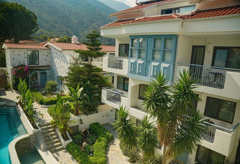 Отель Kassandra Boutique