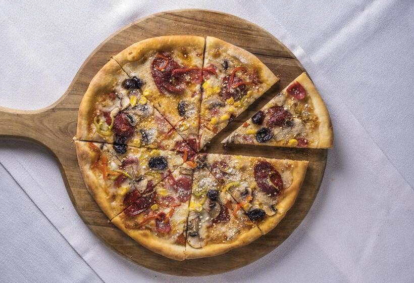 Отель Kassandra Boutique