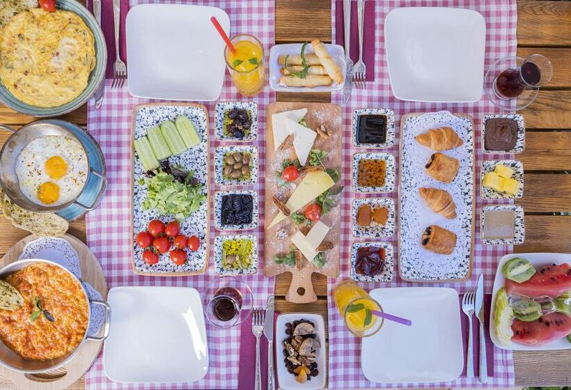 Отель Kassandra Boutique