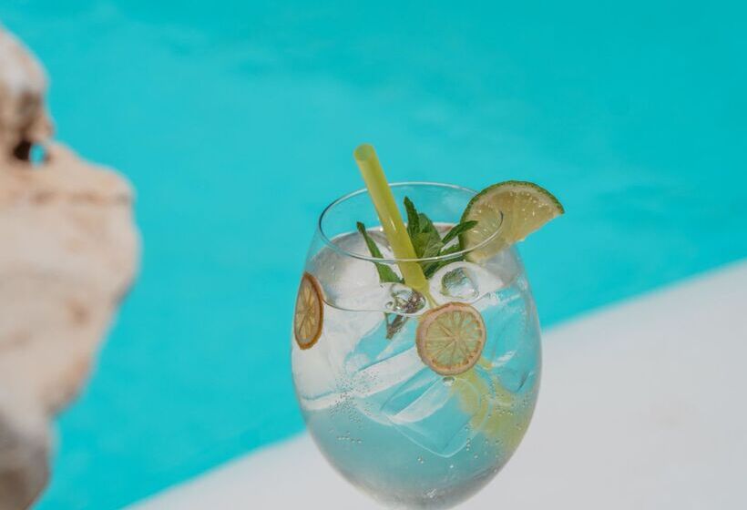 Отель Kassandra Boutique