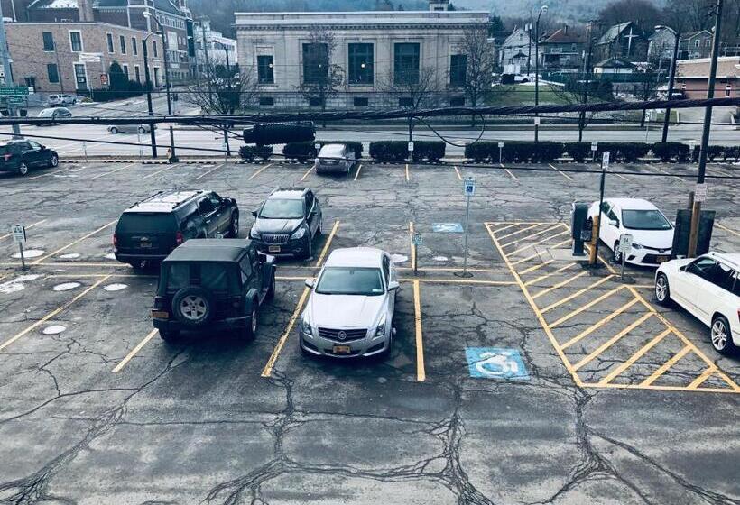 ホテル Lodging At The Gaffer Inn