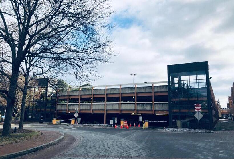 ホテル Lodging At The Gaffer Inn