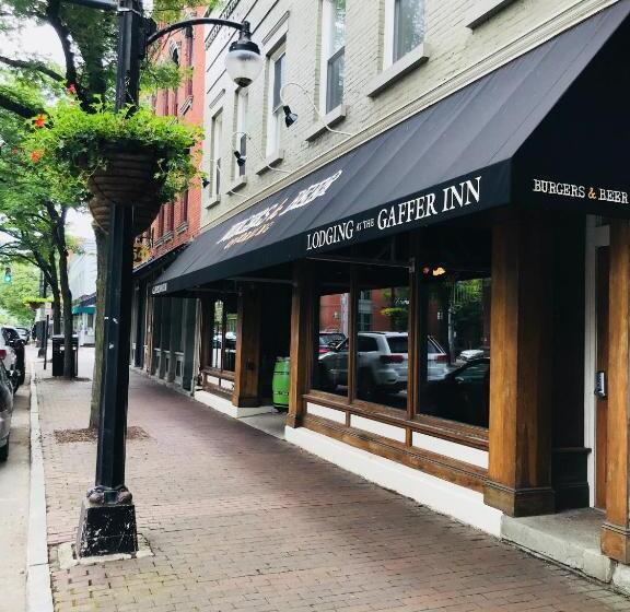 ホテル Lodging At The Gaffer Inn