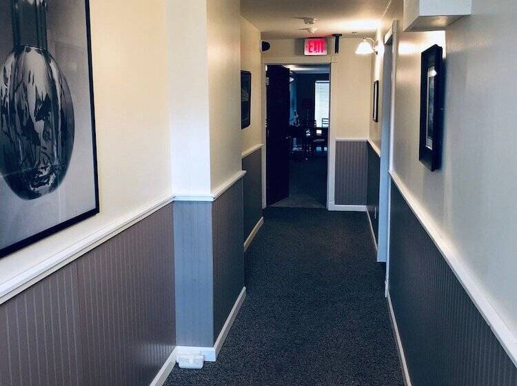 ホテル Lodging At The Gaffer Inn