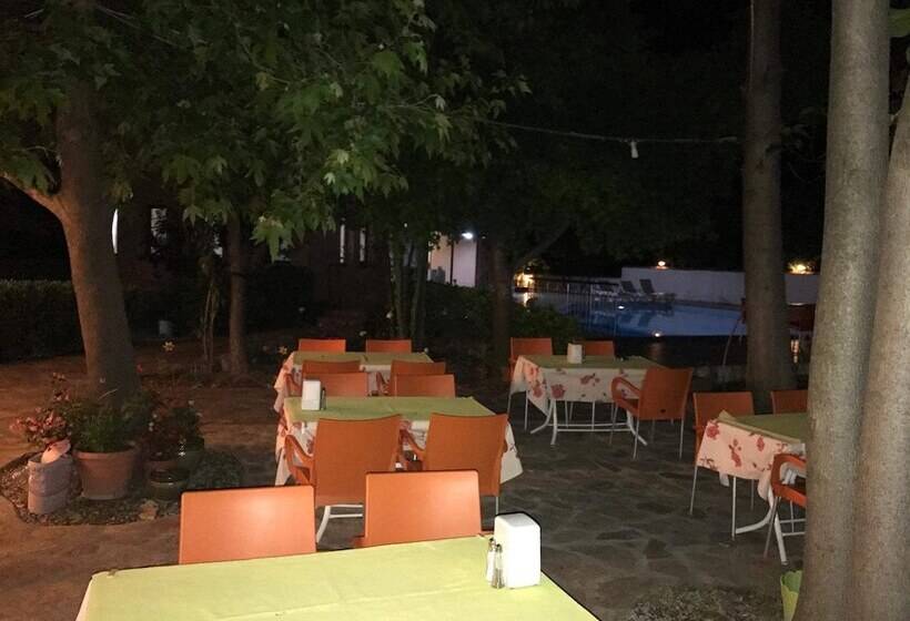 هتل Meryem Ana Apart