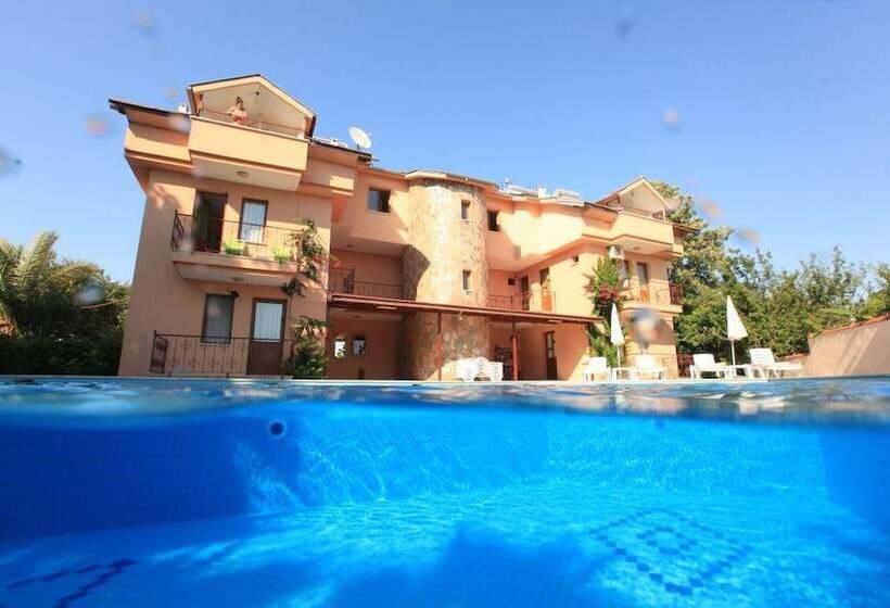 هتل Meryem Ana Apart