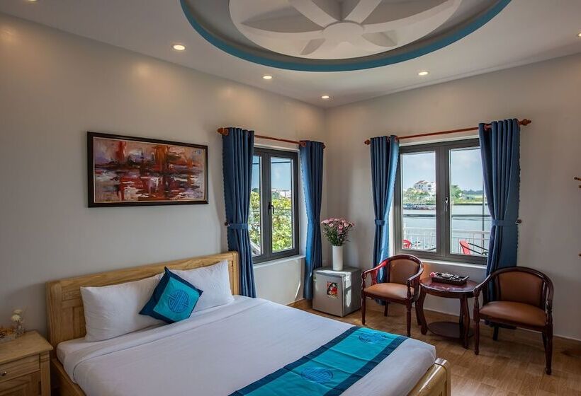 هتل Minh An Riverside Villa