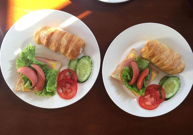 هتل Minh An Riverside Villa