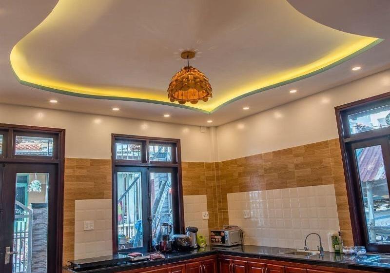 هتل Minh An Riverside Villa