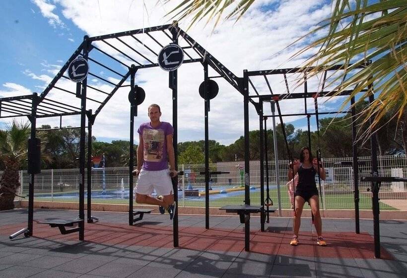 فندق Parc Saint James Oasis Village