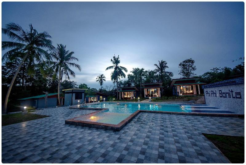 Отель Phi Phi Bonita Resort