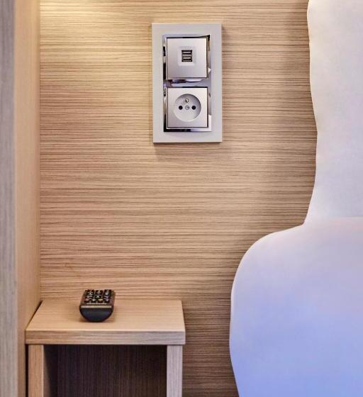 호텔 Premiere Classe Clermont Ferrand Centre