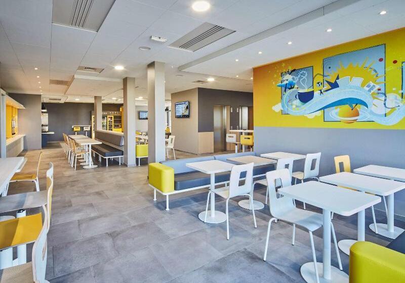 호텔 Premiere Classe Clermont Ferrand Centre