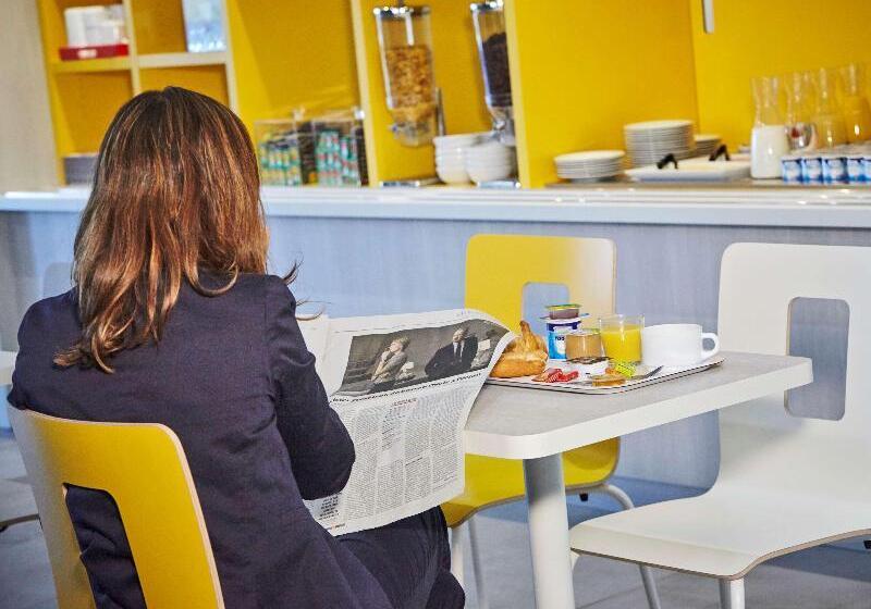 호텔 Premiere Classe Clermont Ferrand Centre