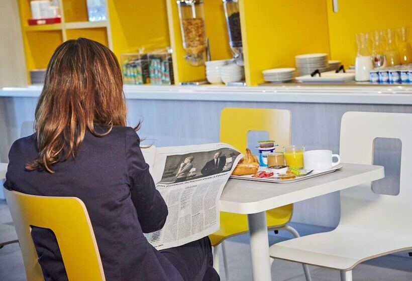 호텔 Premiere Classe Clermont Ferrand Centre