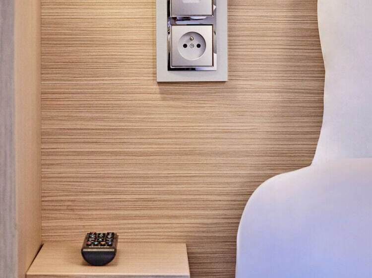 호텔 Premiere Classe Clermont Ferrand Centre