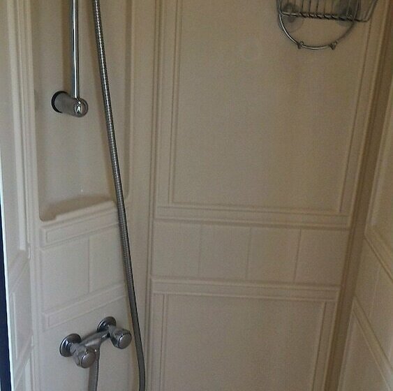 Отель Puy Rond Camping