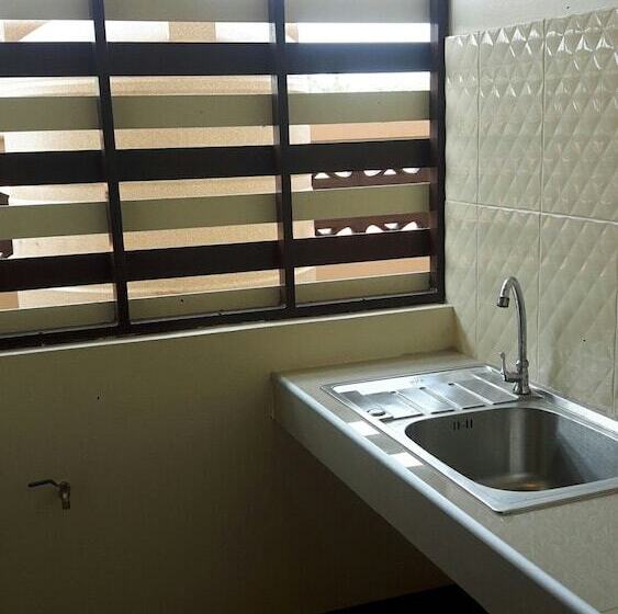 هتل Siri Apartment