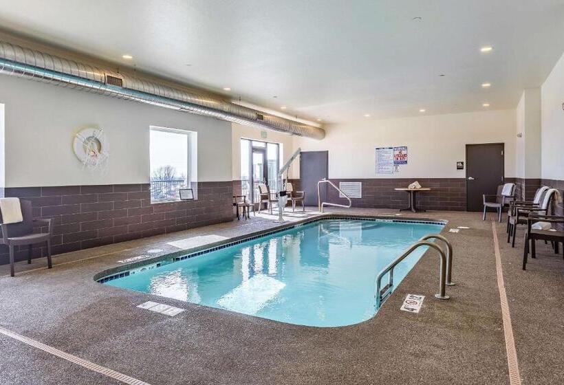 בית מלון כפרי Sleep Inn & Suites Mt. Hope Near Auction & Event Center