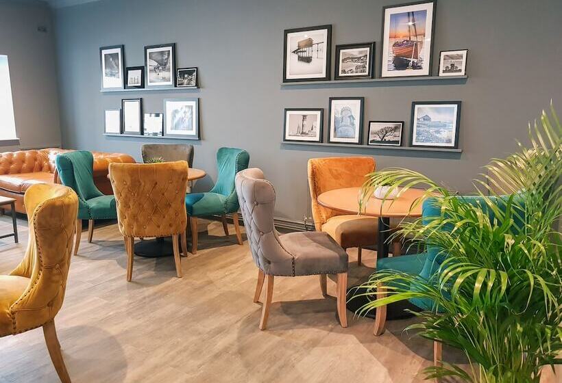 בית מלון כפרי The Lakes Rookley