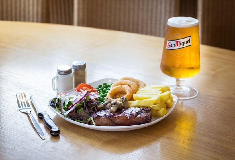 בית מלון כפרי The Lakes Rookley