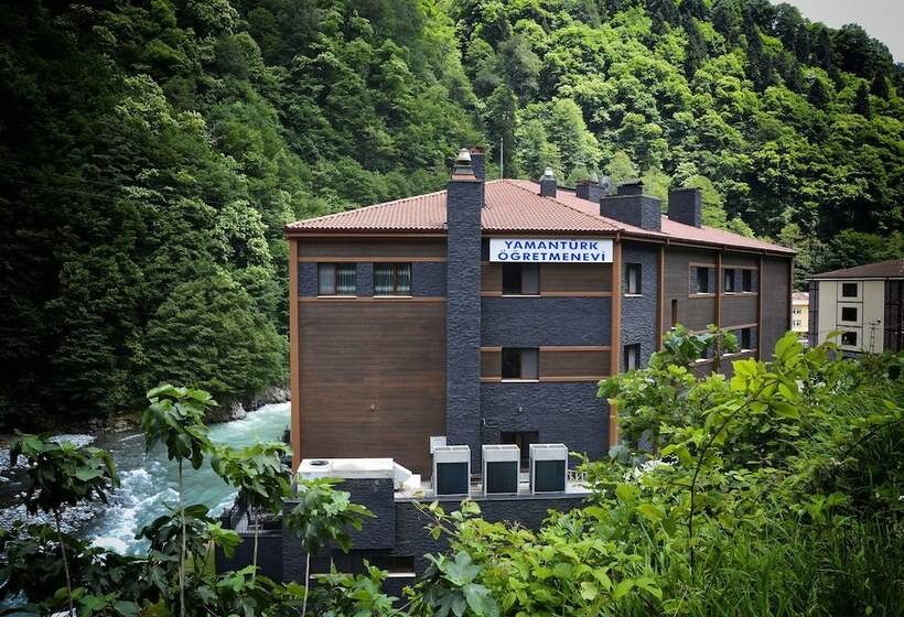 فندق Yamanturk Ogretmenevi