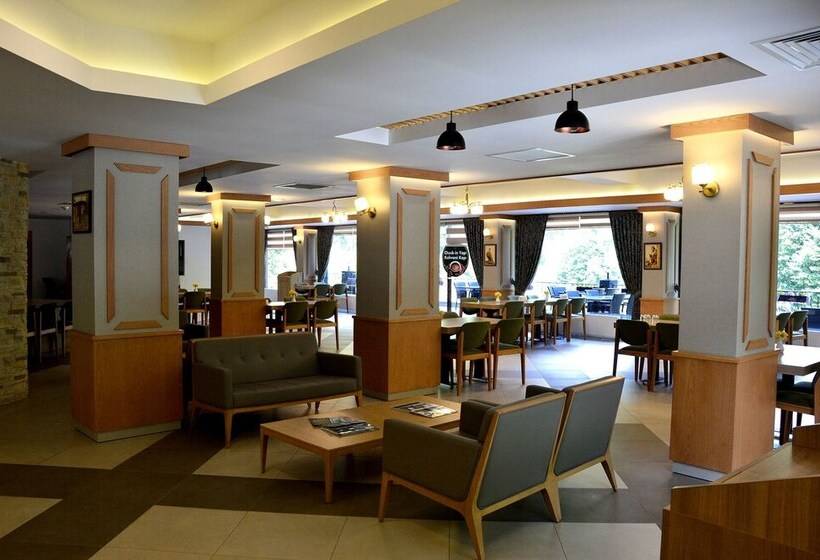 酒店 Yamanturk Ogretmenevi