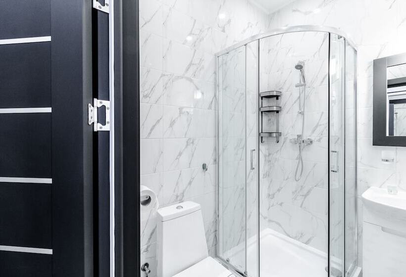 Opera Passage Hotel & Apartments