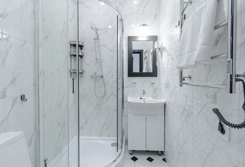 Opera Passage Hotel & Apartments