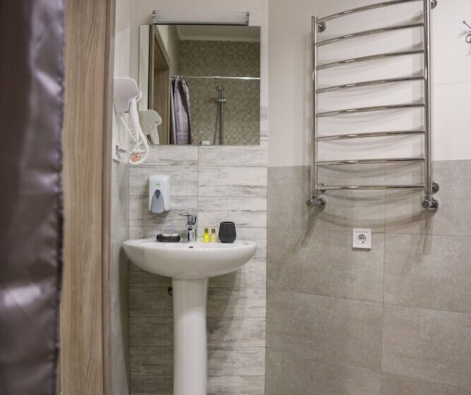 Opera Passage Hotel & Apartments