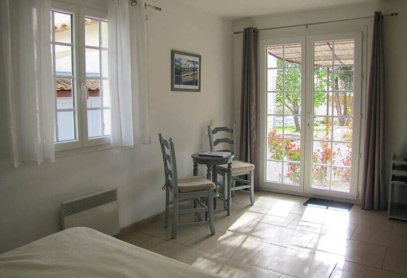 بنسيون Auberge Des Censiés