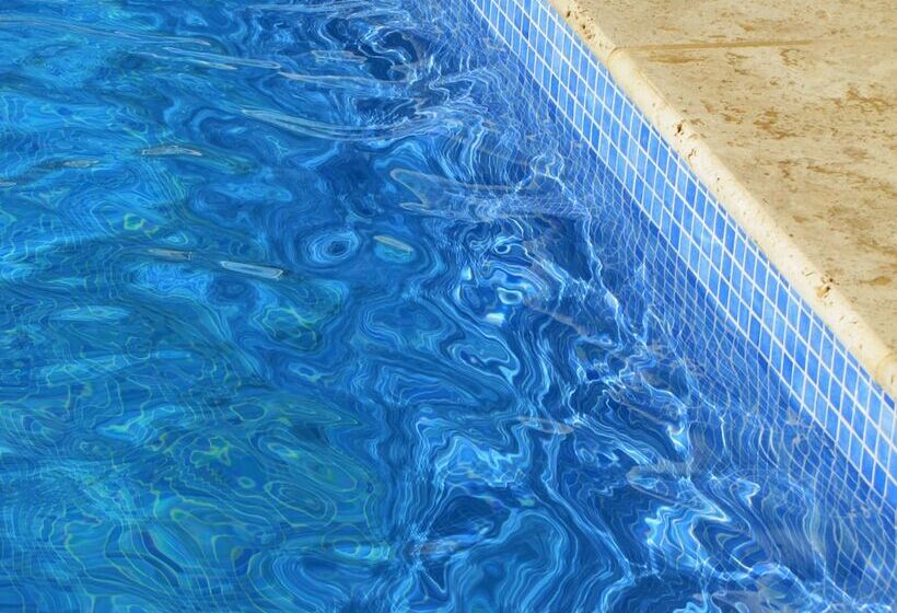 بنسيون Auberge Des Censiés