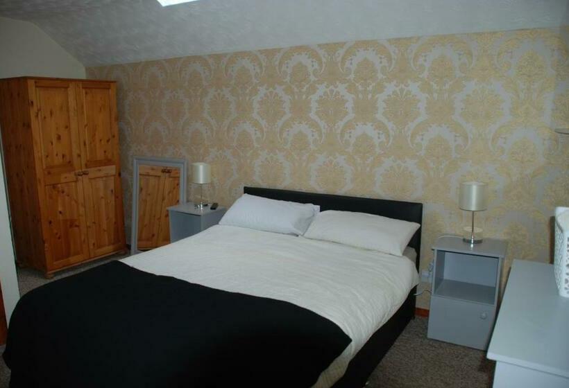 פנסיון Castle Inn