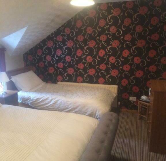 פנסיון Castle Inn