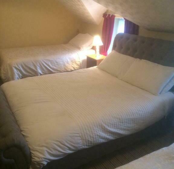 פנסיון Castle Inn