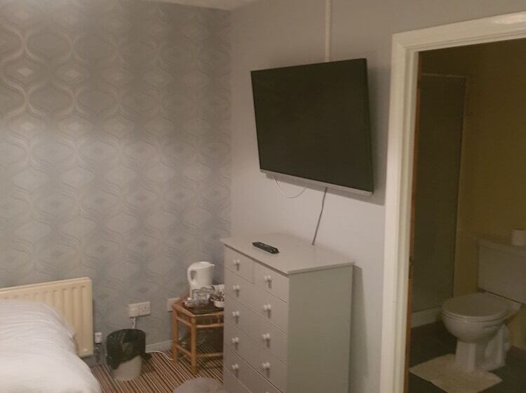 פנסיון Castle Inn