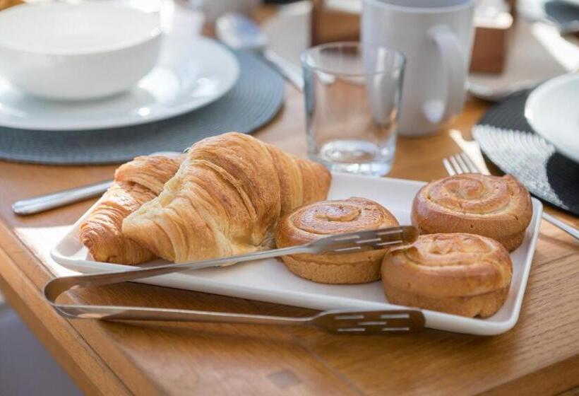 بنسيون My Way Guest House