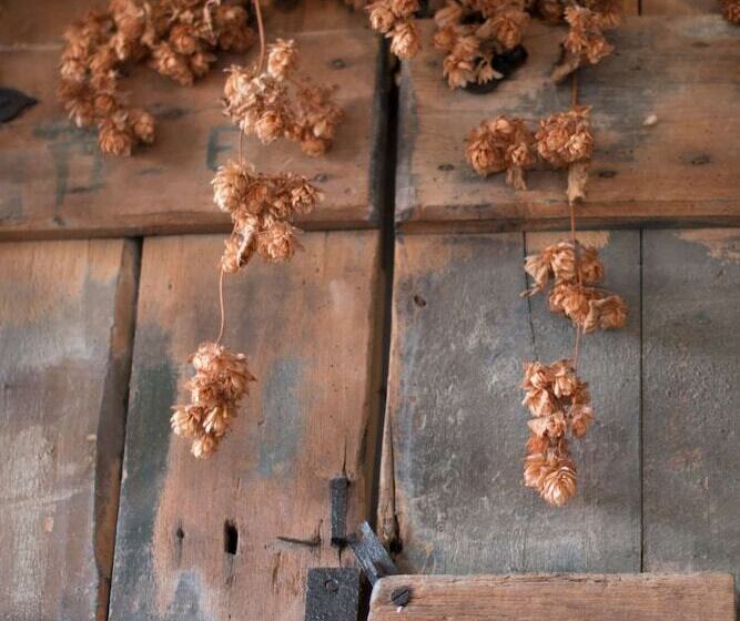 ペンション The George And Dragon Inn