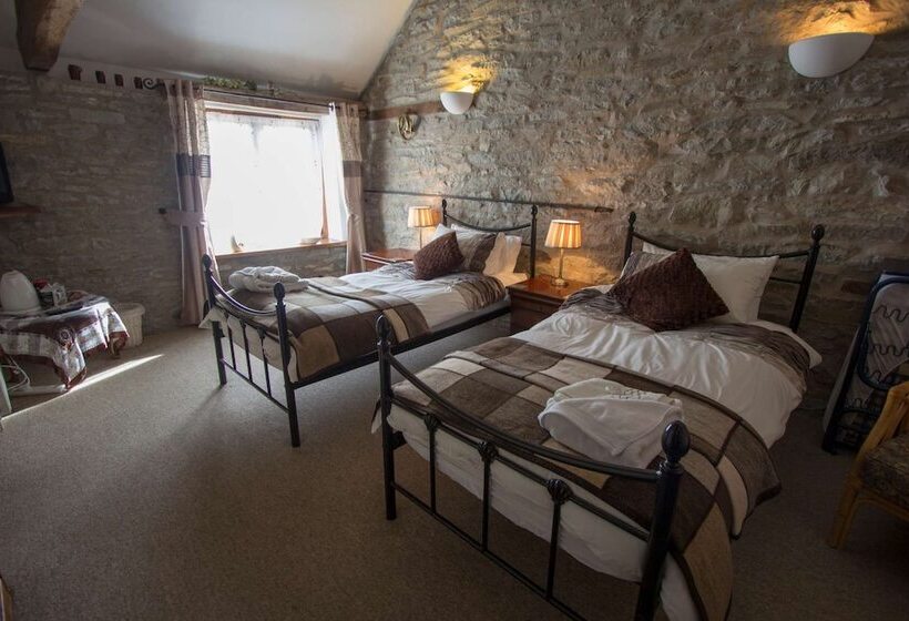 ペンション The George And Dragon Inn