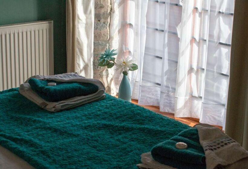 ペンション The George And Dragon Inn