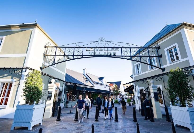 Staycity Aparthotels Near Disneyland Paris