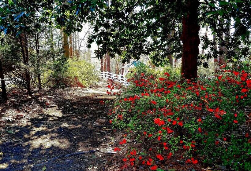 Stockbridge Lakes Bed & Breakfast