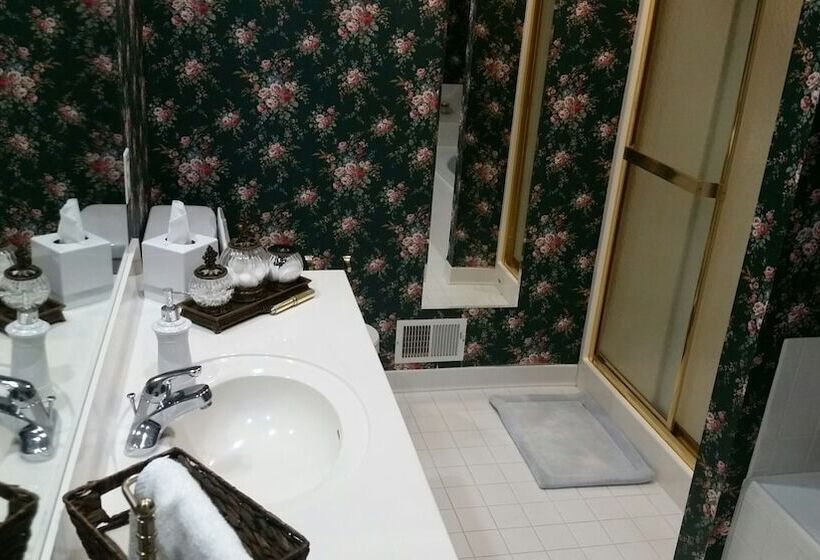 Stockbridge Lakes Bed & Breakfast