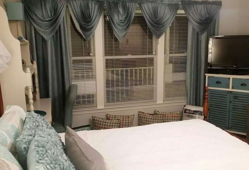 Stockbridge Lakes Bed & Breakfast